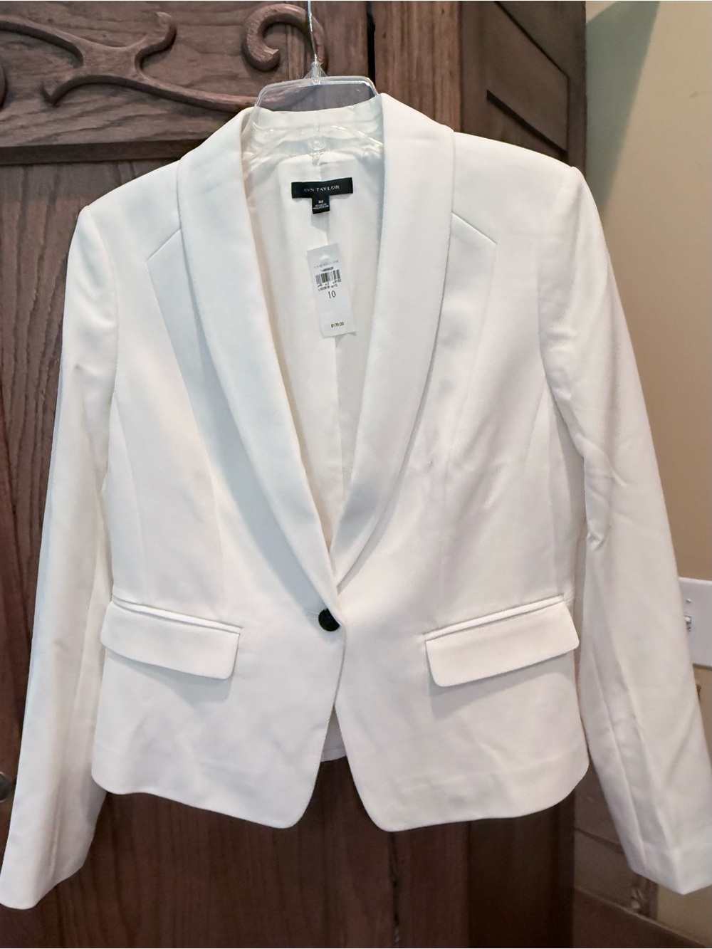 Ann Taylor White Shawl-Collar Single-Button Blazer